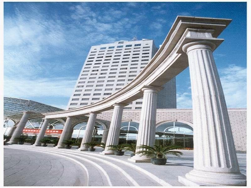 Grand Regency Hotel Циндао Екстериор снимка